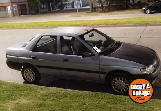 Autos - Ford Escort clx 1998 Nafta 123456Km - En Venta