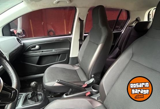 Autos - Volkswagen Up high 2018 Nafta 144000Km - En Venta