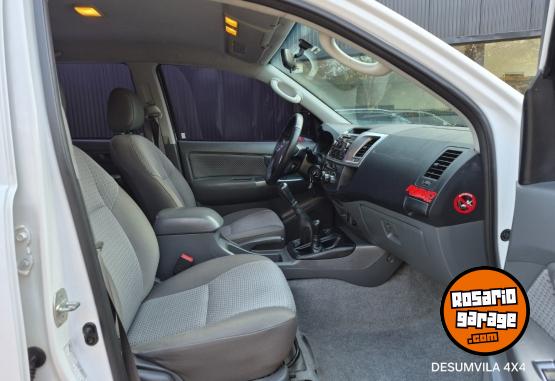 Camionetas - Toyota HILUX 3.0 SR 2015 Diesel 250000Km - En Venta