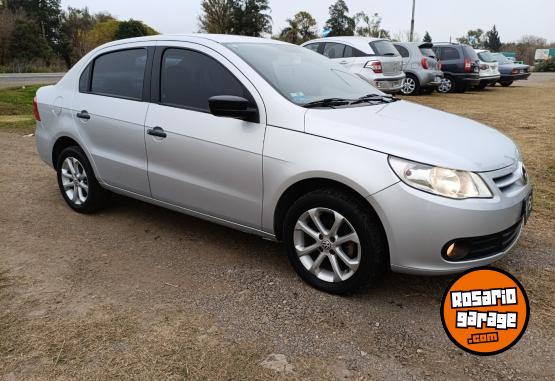 Autos - Volkswagen Voyage 2011 Nafta 118000Km - En Venta