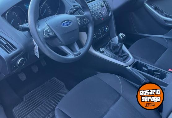 Autos - Ford Focus 2015 Nafta 133000Km - En Venta