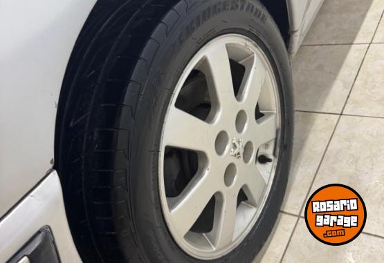 Autos - Peugeot 406 2004 Nafta 180000Km - En Venta