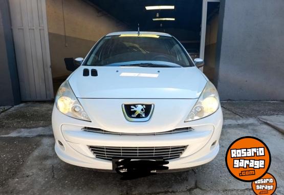 Autos - Peugeot 207 2013 Nafta 117000Km - En Venta
