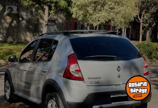 Autos - Renault Sandero 2010 Nafta 140000Km - En Venta