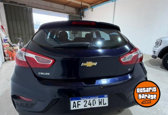Autos - Chevrolet Cruze LT 2022 Nafta 79000Km - En Venta