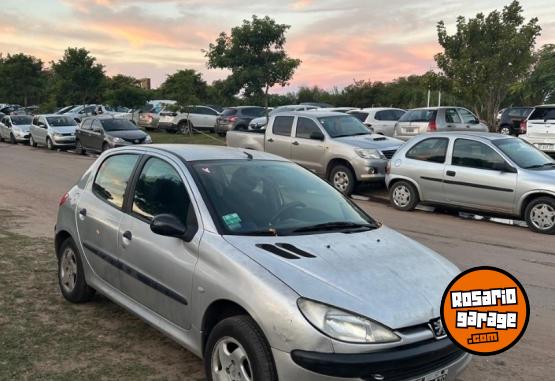 Autos - Peugeot 206 2003 Nafta 600000Km - En Venta