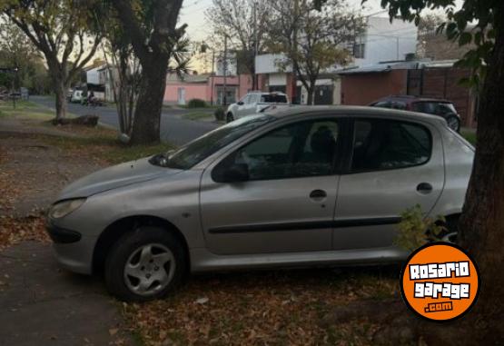 Autos - Peugeot 206 2003 Nafta 600000Km - En Venta