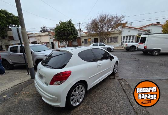 Autos - Peugeot 207 2012 Nafta 106000Km - En Venta