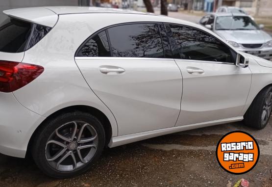 Autos - Mercedes Benz A200 Urban 2017 Nafta 107000Km - En Venta