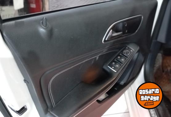 Autos - Mercedes Benz A200 Urban 2017 Nafta 107000Km - En Venta