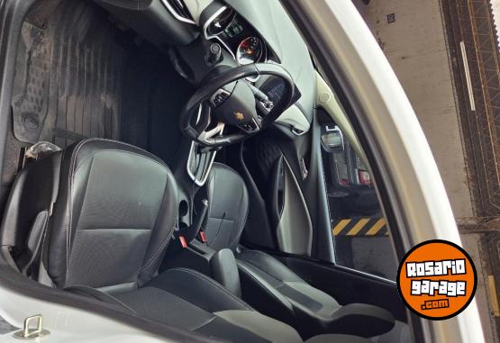 Autos - Chevrolet Onix 2020 Nafta 130000Km - En Venta