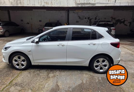 Autos - Chevrolet Onix 2020 Nafta 130000Km - En Venta