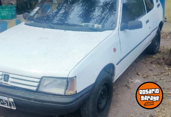 Autos - Peugeot 205GL 1998 Nafta 999999Km - En Venta