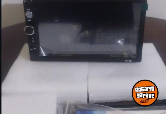 Accesorios para Autos - Estereo con pantalla tactil de 7" 1080 p full hd usb, bluetooth, micro sd, aux, mirror link y radio. Incluye camara de retroceso. Potencia 60x4. - En Venta