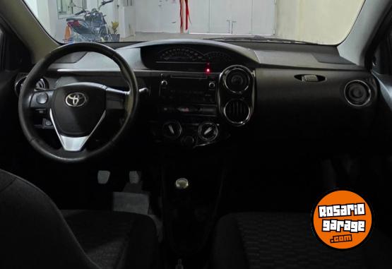 Autos - Toyota Etios xls 2015 Nafta - En Venta