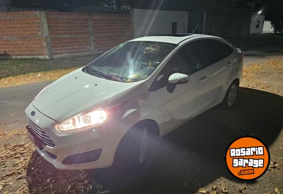 Autos - Ford FIESTA 1.6L SE PLUS 2013 Nafta 139000Km - En Venta
