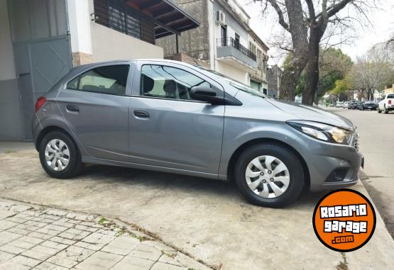 Autos - Chevrolet ONIX LT CON PANTALLA 2016 Nafta 98000Km - En Venta