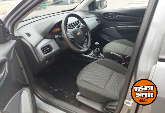Autos - Chevrolet ONIX LT CON PANTALLA 2016 Nafta 98000Km - En Venta