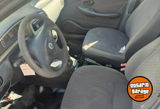 Autos - Fiat Palio 2006 Nafta 247000Km - En Venta