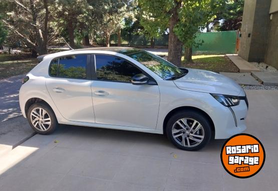 Autos - Peugeot Fénin 208 2022 Nafta 24000Km - En Venta
