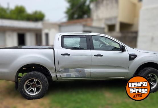 Camionetas - Ford Ranger DC 4x2 Safety 2.2 2015 Diesel 131577Km - En Venta