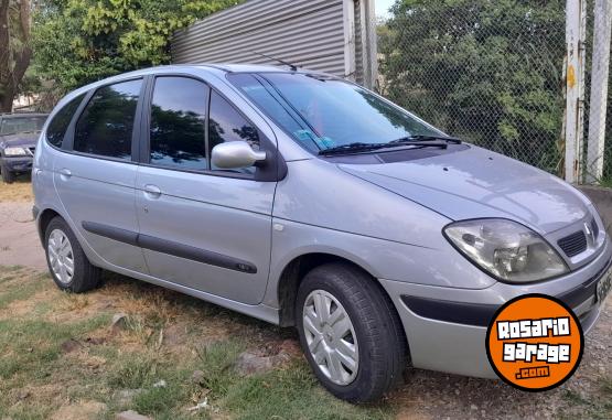 Autos - Renault Scenic 2006 Nafta 226000Km - En Venta