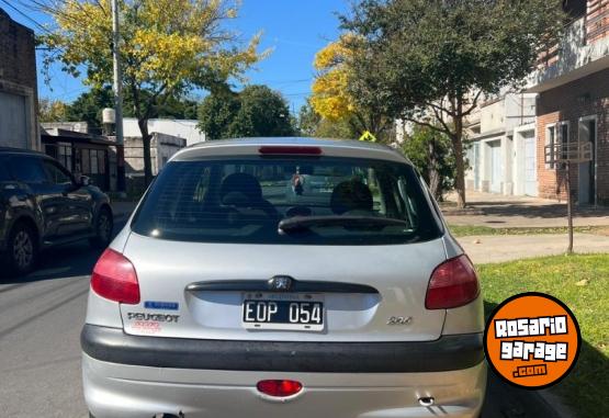 Autos - Peugeot 206 2005 Diesel 200000Km - En Venta