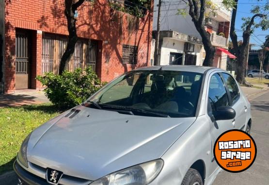 Autos - Peugeot 206 2005 Diesel 200000Km - En Venta