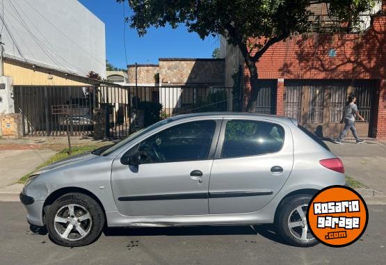 Autos - Peugeot 206 2005 Diesel 200000Km - En Venta