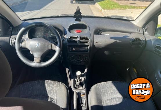 Autos - Peugeot 206 2005 Diesel 200000Km - En Venta