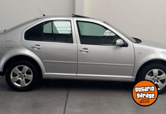 Autos - Volkswagen Bora 2.0 2009 Nafta 203000Km - En Venta