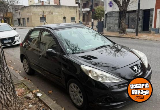 Autos - Peugeot compact xt 2009 Nafta 110000Km - En Venta