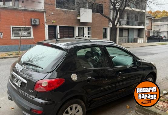 Autos - Peugeot compact xt 2009 Nafta 110000Km - En Venta