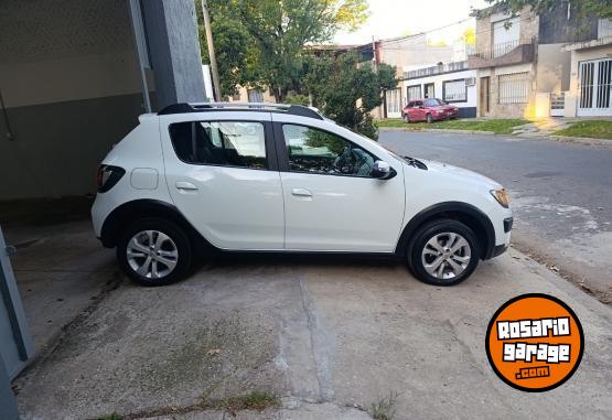 Autos - Renault Sandero 2018 Nafta 72000Km - En Venta