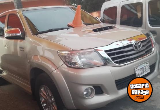 Camionetas - Toyota Hillux 3.0 4x2 2014 Diesel 200000Km - En Venta