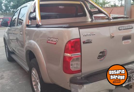 Camionetas - Toyota Hillux 3.0 4x2 2014 Diesel 200000Km - En Venta