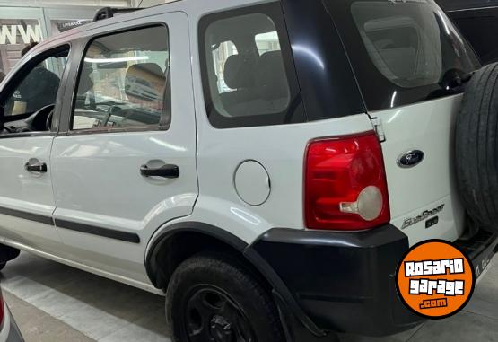 Camionetas - Ford ECOPORT 2009 Nafta 199000Km - En Venta
