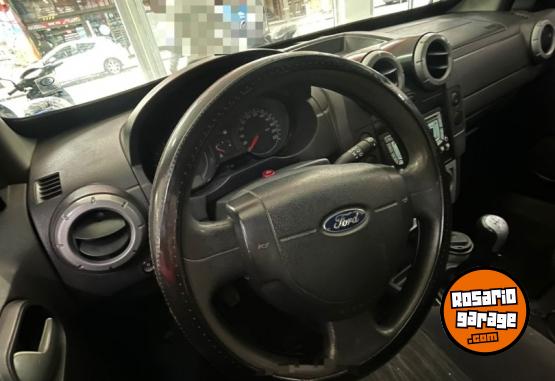 Camionetas - Ford ECOPORT 2009 Nafta 199000Km - En Venta