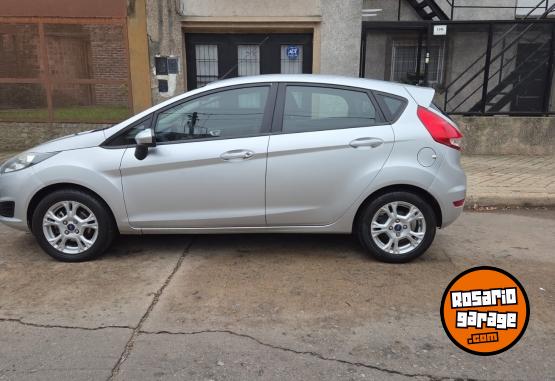 Autos - Ford Fiesta 2017 Nafta 93000Km - En Venta