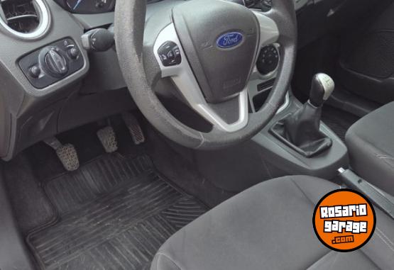 Autos - Ford Fiesta 2017 Nafta 93000Km - En Venta