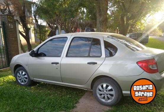 Autos - Renault Symbol 2013 Nafta 105672Km - En Venta