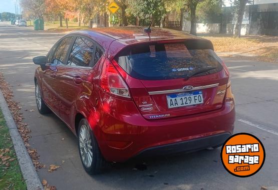 Autos - Ford Fiesta Titanium. 2016 Nafta 90000Km - En Venta