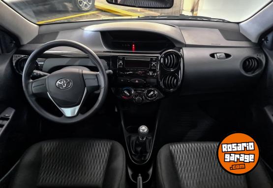 Autos - Toyota ETIOS X 1,5 6M/T 4P 2021 Nafta 84022Km - En Venta