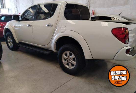 Camionetas - Mitsubishi L200 3.2 2013 Diesel 200000Km - En Venta