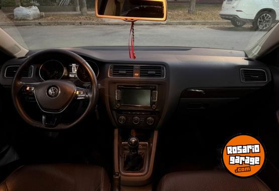 Autos - Volkswagen VENTO LUXURY 2.5 2015 Nafta 165000Km - En Venta