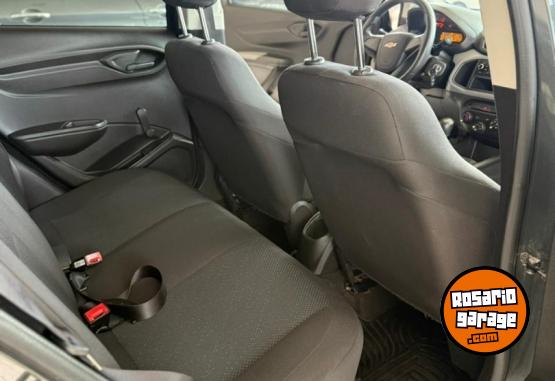 Autos - Chevrolet Prisma Joy 2017 Nafta 102000Km - En Venta