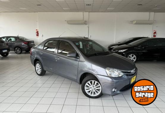 Autos - Toyota Etios XLS 2016 Nafta 124000Km - En Venta