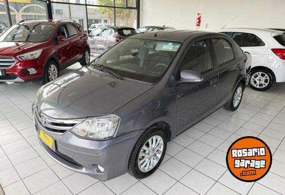 Autos - Toyota Etios XLS 2016 Nafta 124000Km - En Venta