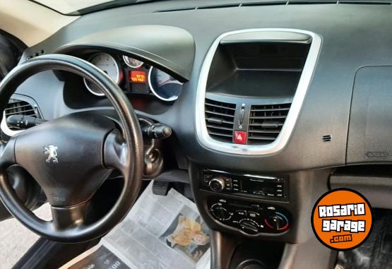 Autos - Peugeot 207 2014 Nafta 112000Km - En Venta