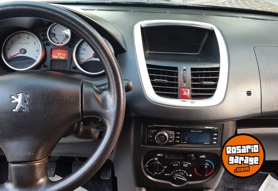 Autos - Peugeot 207 2014 Nafta 112000Km - En Venta